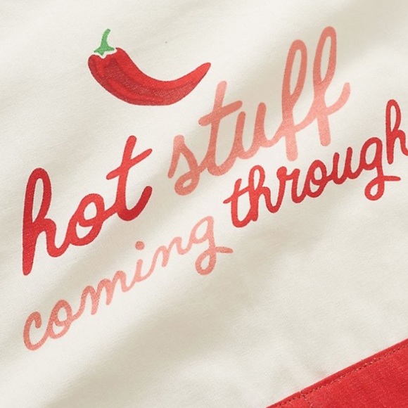 PaperSource To hot to handle Apron BNWT - Picture 2 of 7